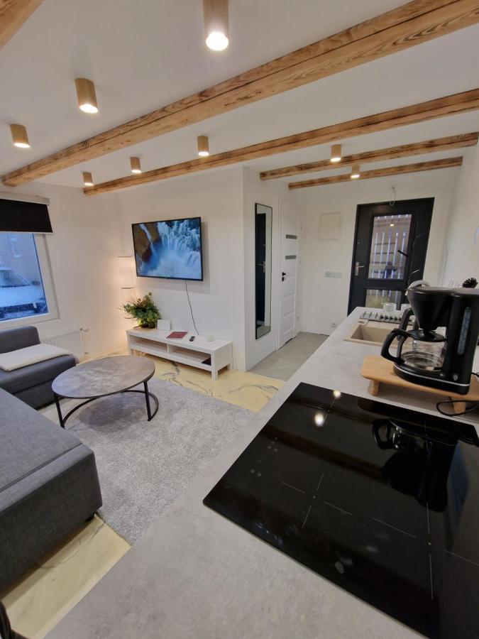 R&J Guesthouse Apartment Grindavik Exterior photo
