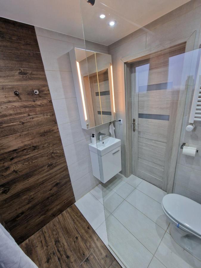 R&J Guesthouse Apartment Grindavik Exterior photo